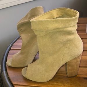 Nine West open toe bootie size 6.5
